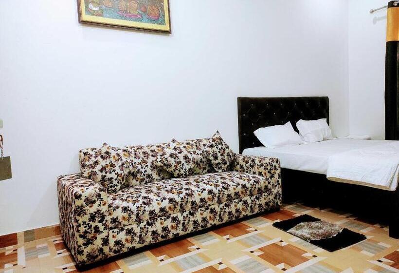 בית מלון כפרי Oyo Mahira