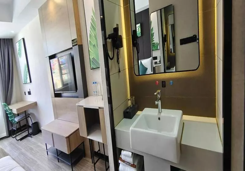 ホテル Thank Inn Plus Shigatse Tashihunpo Monastery