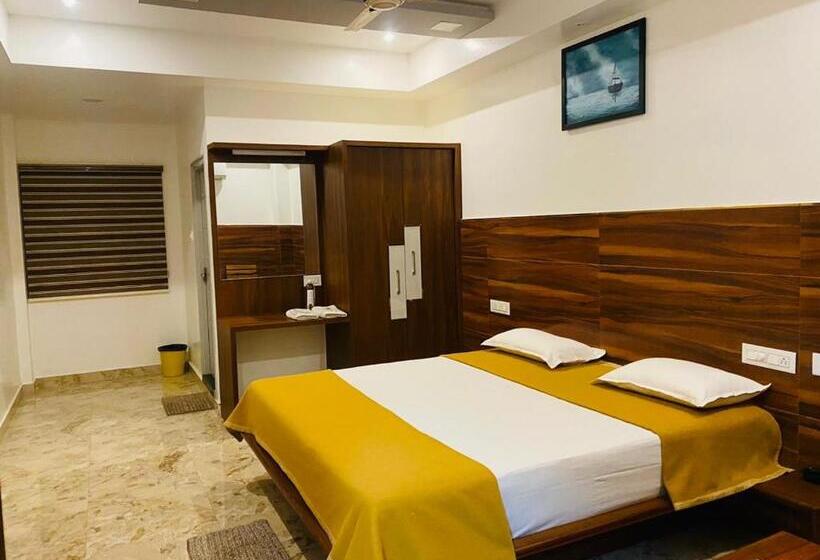 Отель Velavan Heritage Inn