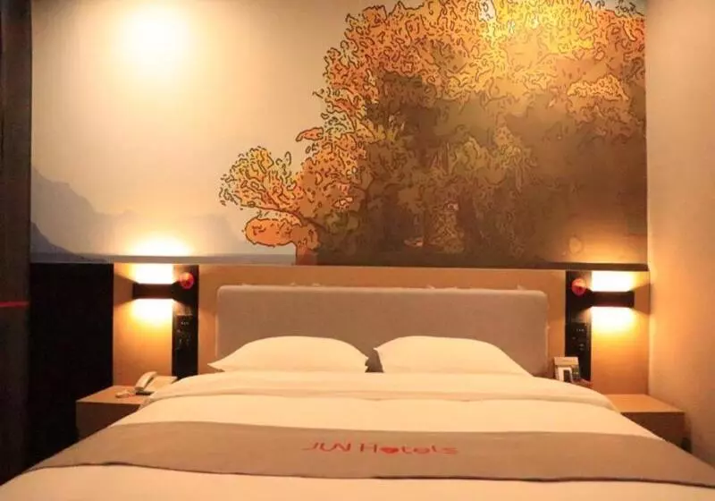 Junyi Hotel Linyi Yinan Zhisheng Hot Spring