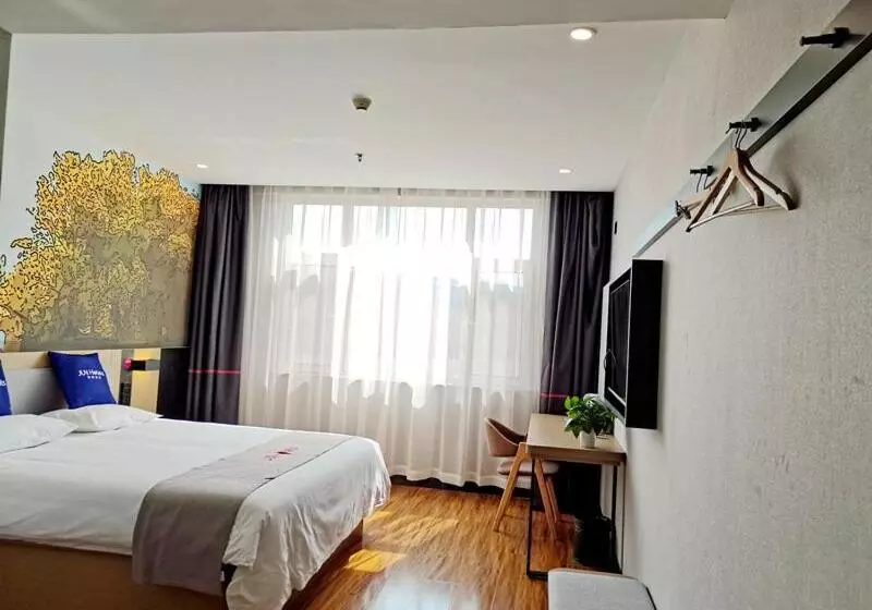 Junyi Hotel Linyi Yinan Zhisheng Hot Spring