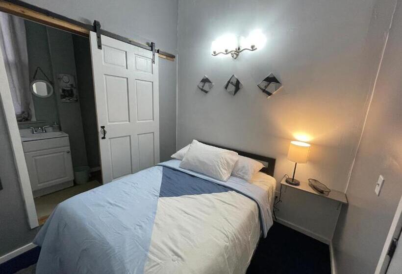 Luxury Suites Boutique Hotel And Lounge