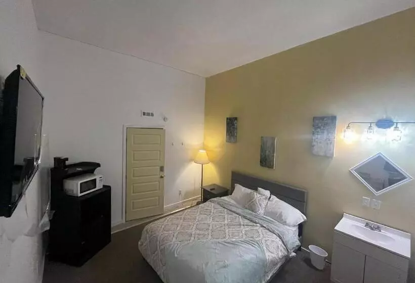 Luxury Suites Boutique Hotel And Lounge