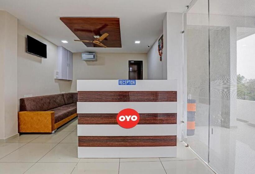 Oyo Flagship Hotel Navrang