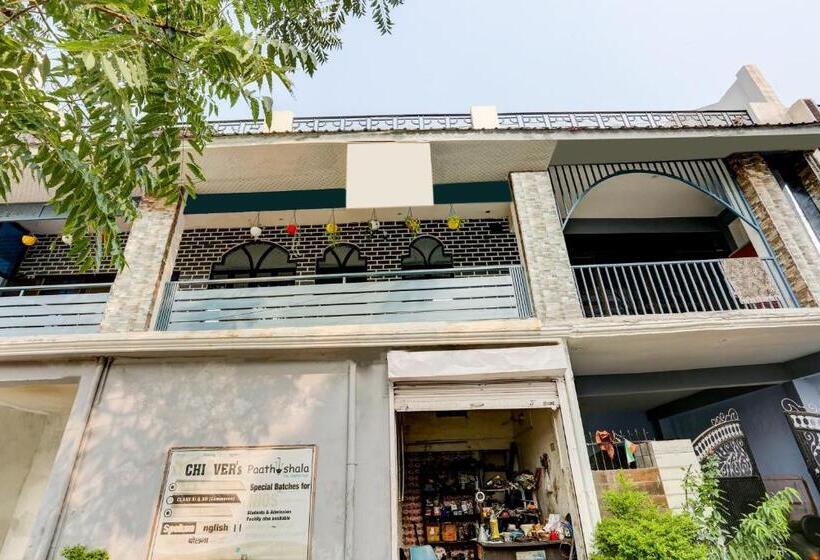 Oyo Hotel The Selaqui Paradise