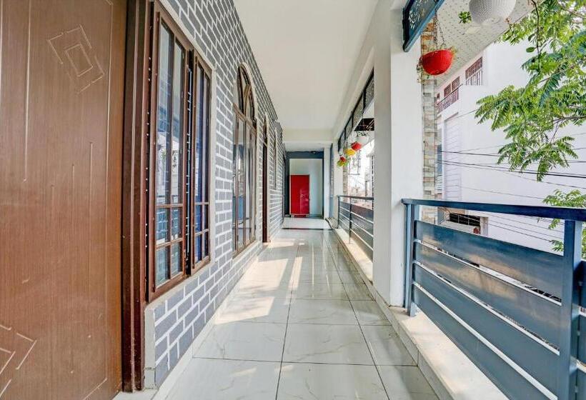 Oyo Hotel The Selaqui Paradise