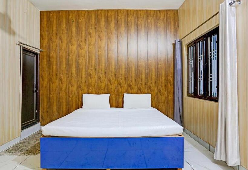 Oyo Hotel The Selaqui Paradise