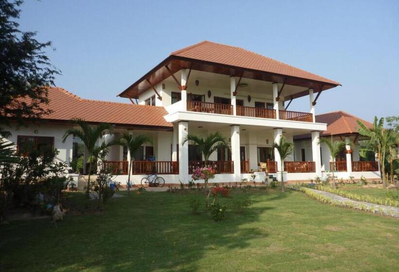 פנסיון Mekong Jewel River View