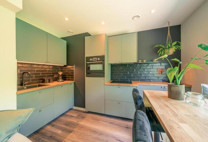 פנסיון Salty Vibes