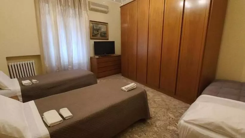 ペンション Taranto Casa