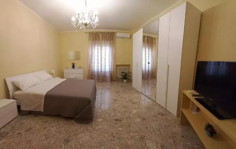 ペンション Taranto Casa