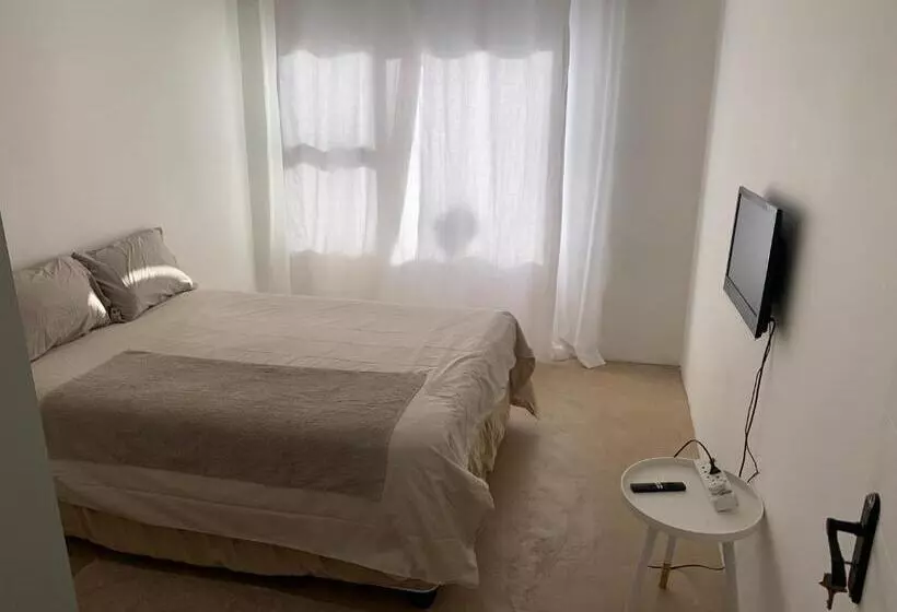 پانسیون Teya Travellers Accommodation