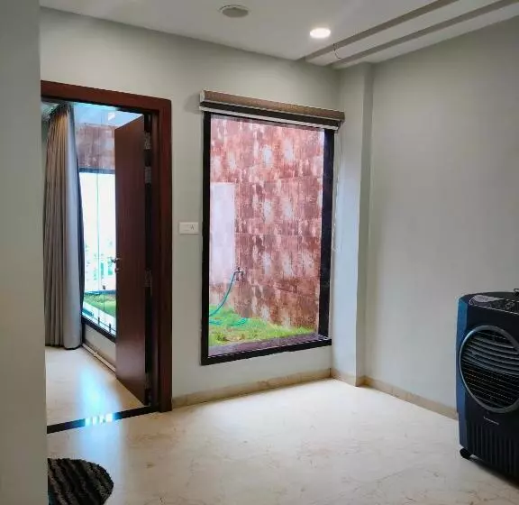 Pm Guest House