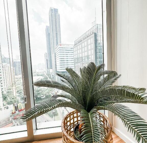 Vibrant Oasis With The Best View + Fast Wifi