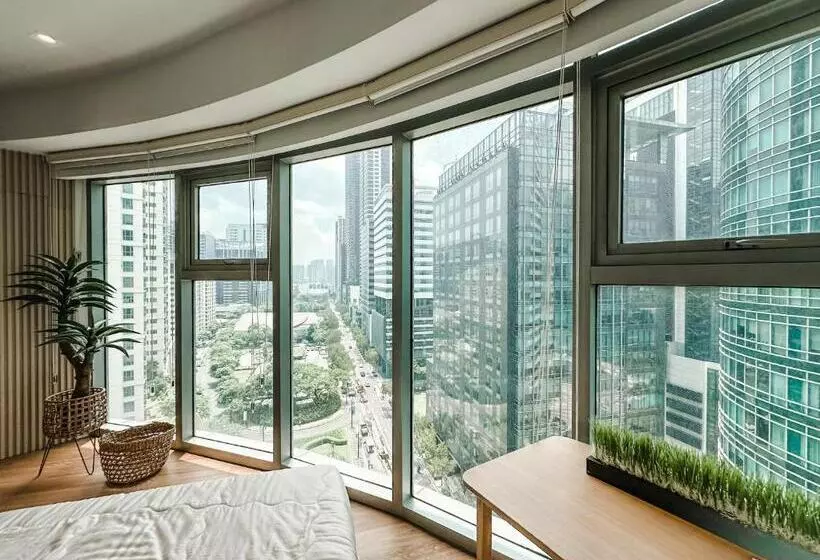 Vibrant Oasis With The Best View + Fast Wifi