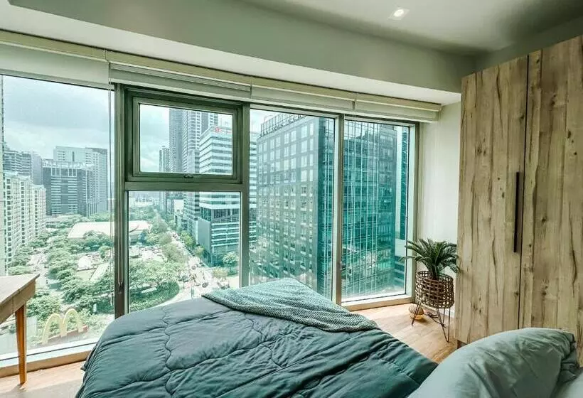 Vibrant Oasis With The Best View + Fast Wifi