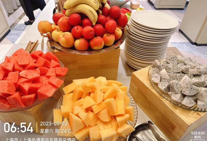 Atour Hotel East Nanjing Road Near The Bund