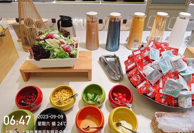 Atour Hotel East Nanjing Road Near The Bund