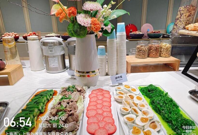 Atour Hotel East Nanjing Road Near The Bund