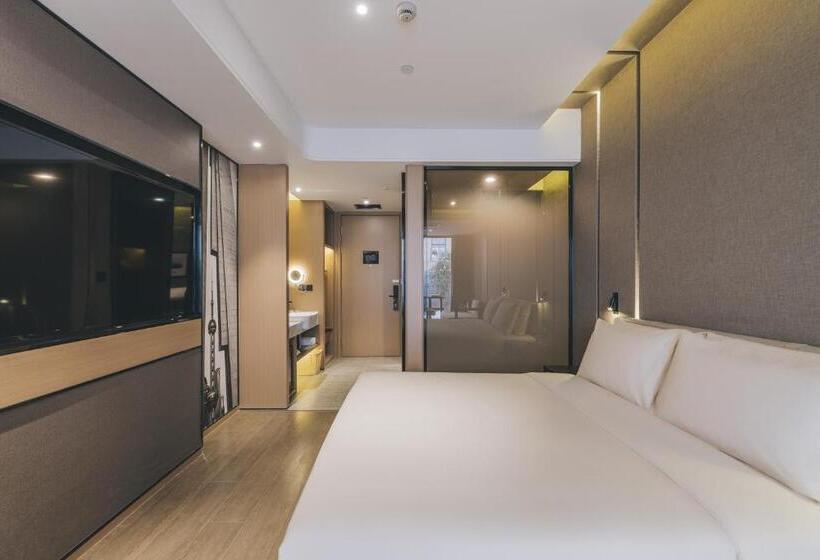 Atour Hotel East Nanjing Road Near The Bund