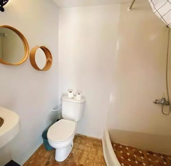 تختخواب و صبحانه Riad Sidi Radoine