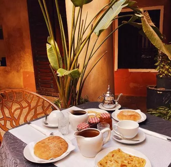 تختخواب و صبحانه Riad Sidi Radoine