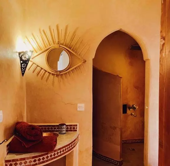 تختخواب و صبحانه Riad Sidi Radoine