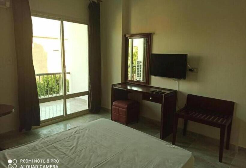 تختخواب و صبحانه Salvatore Room With Breakfast Sea View