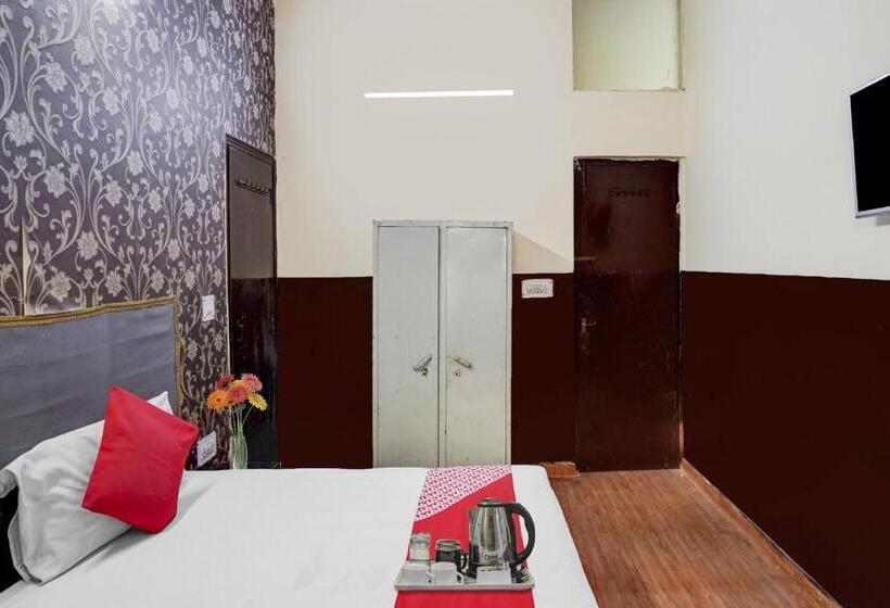 Flagship Premium Hotel Near Botanic Garden Of Indian Republic