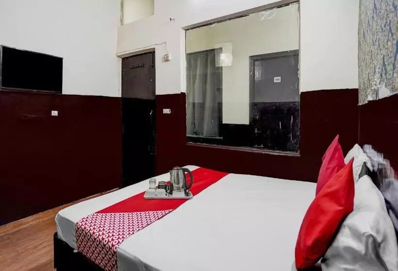 Flagship Premium Hotel Near Botanic Garden Of Indian Republic