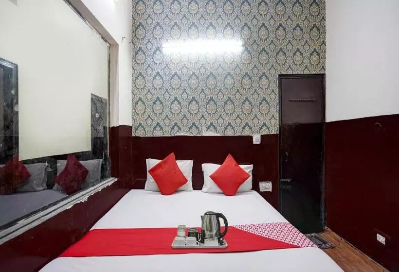 Flagship Premium Hotel Near Botanic Garden Of Indian Republic