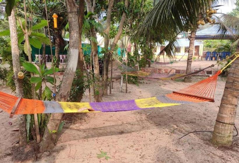 Hotel Aditya Beach Resort