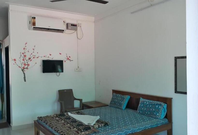 Hotel Aditya Beach Resort