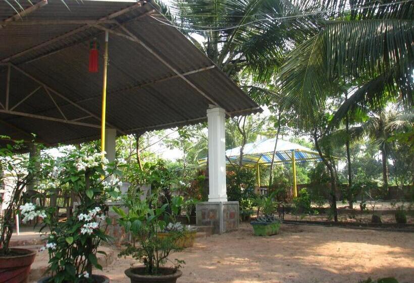 Hotel Aditya Beach Resort