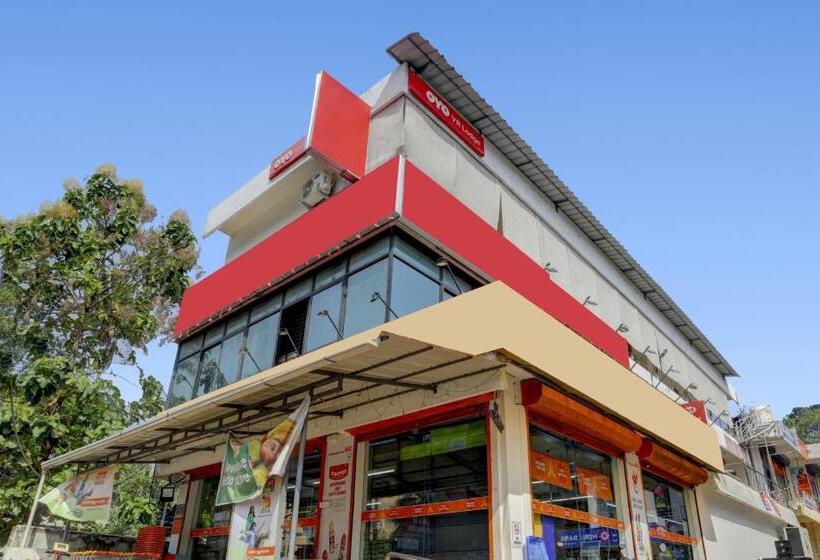 בית מלון כפרי Flagship Vr Nooranad Residency