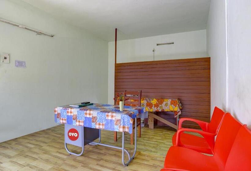 בית מלון כפרי Flagship Vr Nooranad Residency