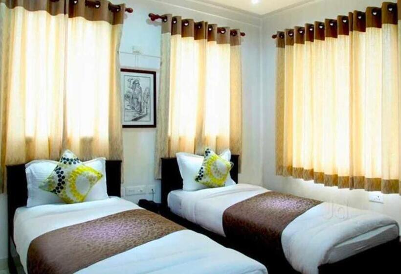Hotel Oyo 81146 Welcome Agra