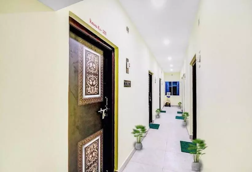 ホテル Oyo Flagship Projapati Guest House