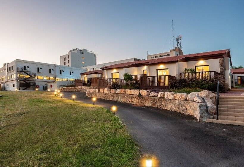 בית מלון כפרי Roxon Desert Arad