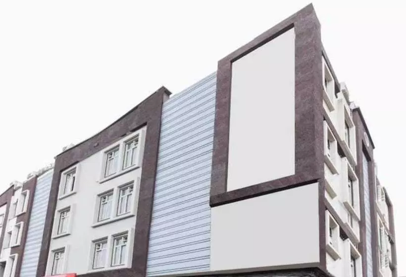 Oyo 81082 Hotel Sukoon