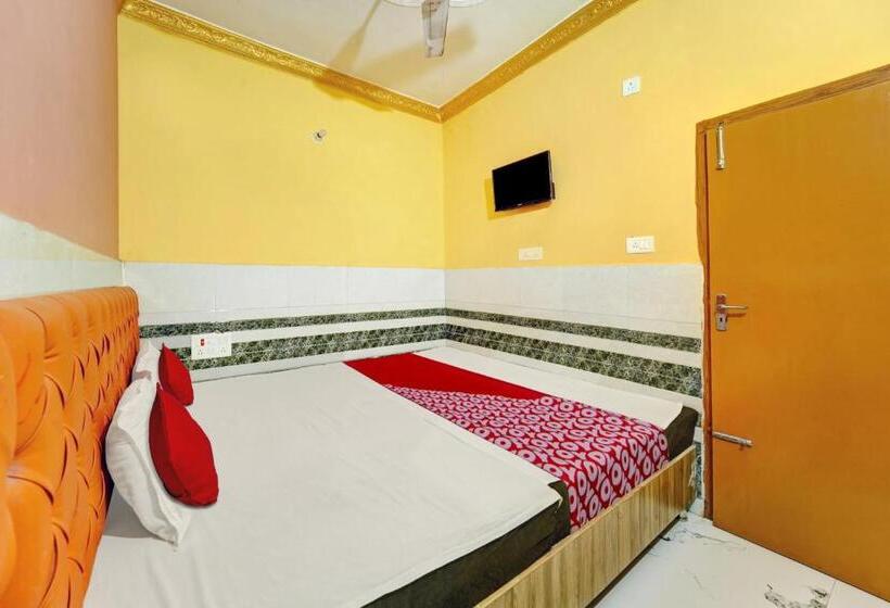 Hotel Omkar & Restaurant