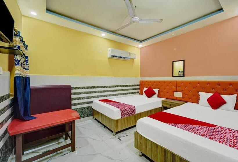 Hotel Omkar & Restaurant