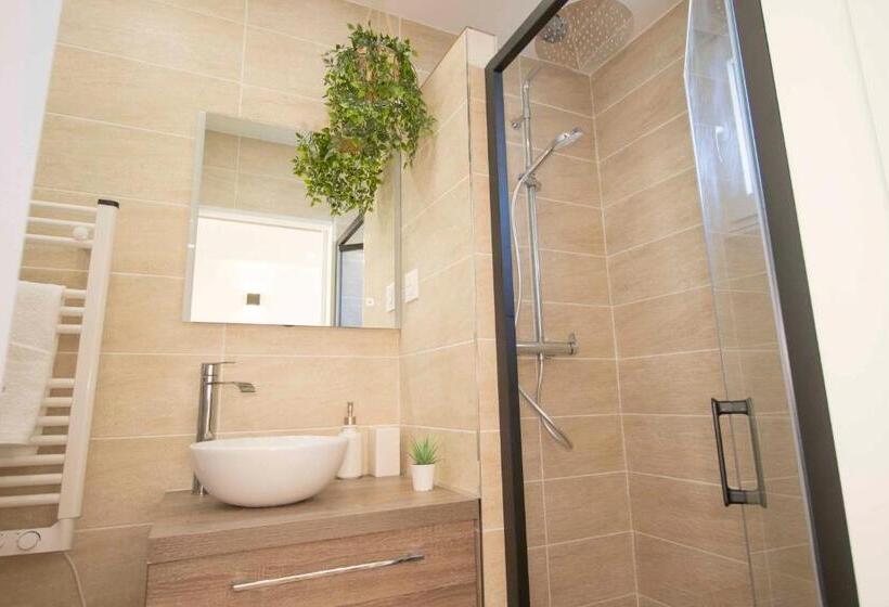 بنسيون Chessy Chambre Indépendante Disney Giardino Della Felicita