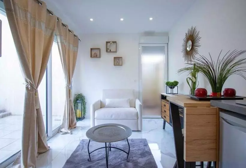 Majatalo Chessy Chambre Indépendante Disney Giardino Della Felicita