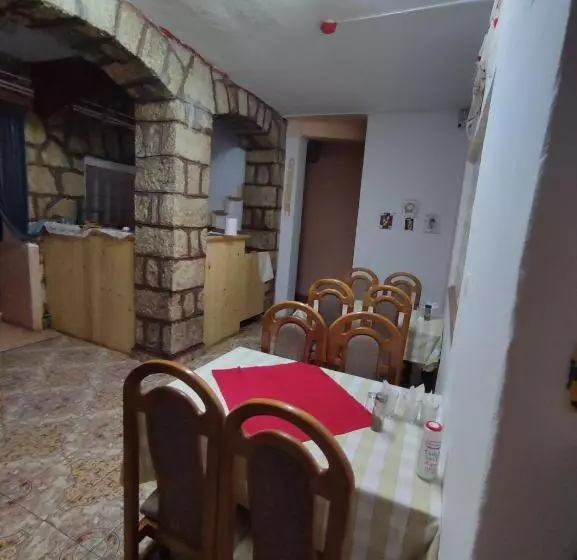 Majatalo Edelweis Floare De Colt