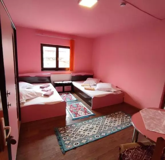 Majatalo Edelweis Floare De Colt