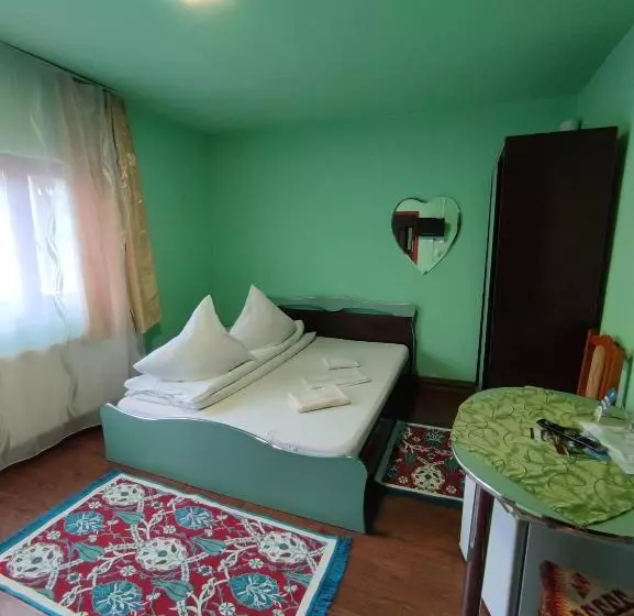 Majatalo Edelweis Floare De Colt