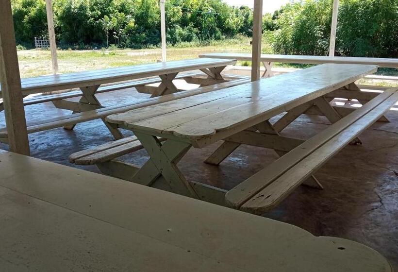 پانسیون Pirates Bay Ile A Vache