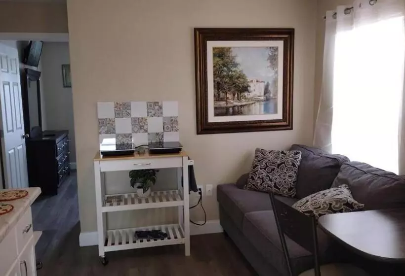 Majatalo The Orchard Suite Of Sebring