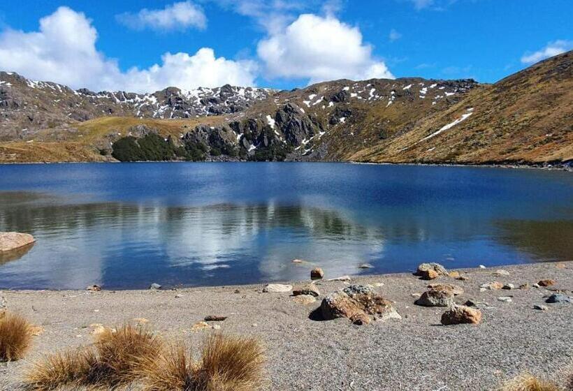 Pensjonat Whare Iti / Little House